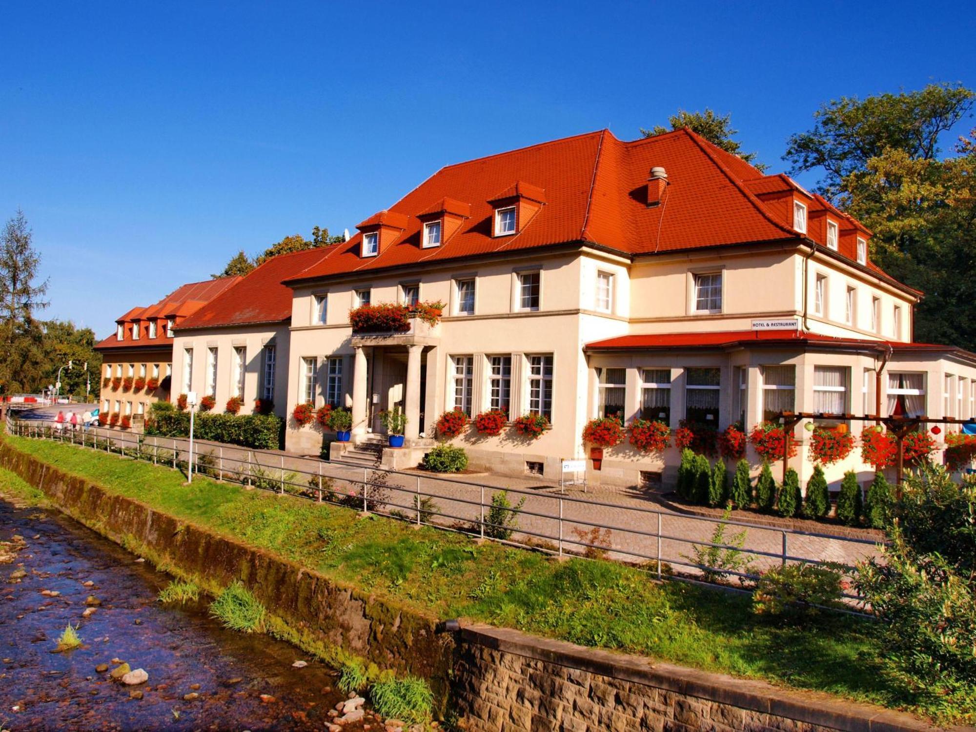 Hotel Saechsisches Haus Berggiesshubel Exterior photo